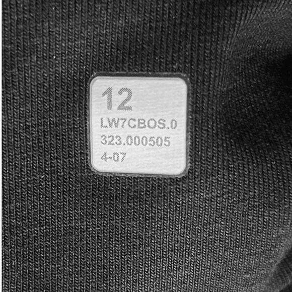 Lululemon Scuba High-Rise Short 5" - Picture 6 of 16